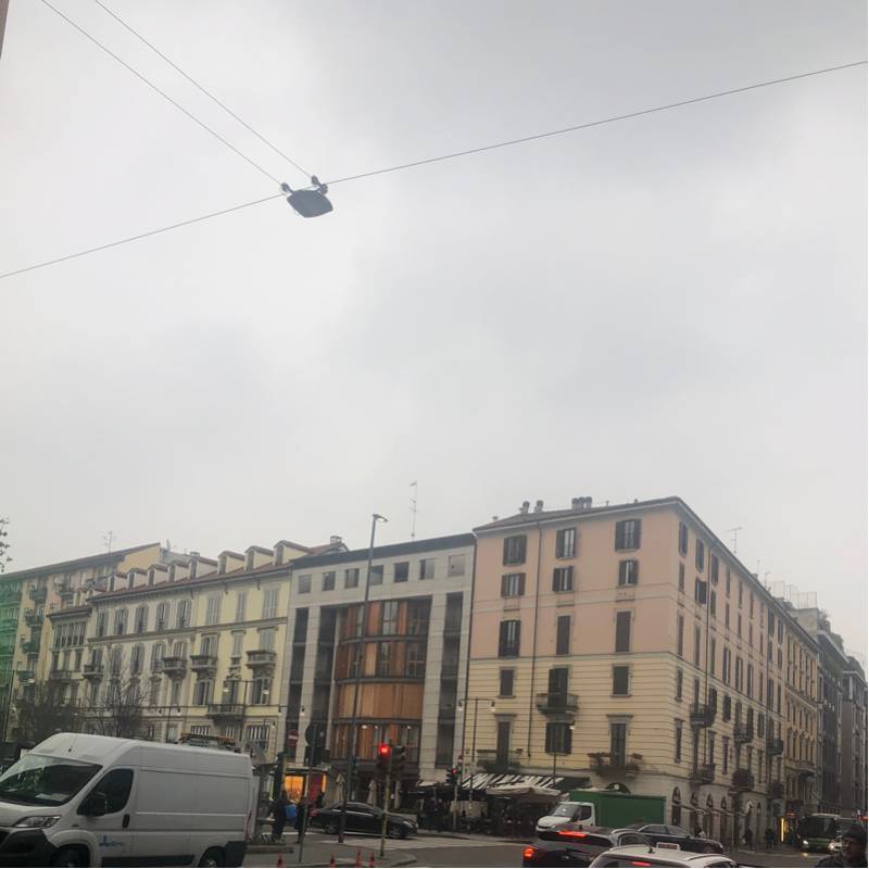 Fotosegnalazione di Milano porta garibaldi