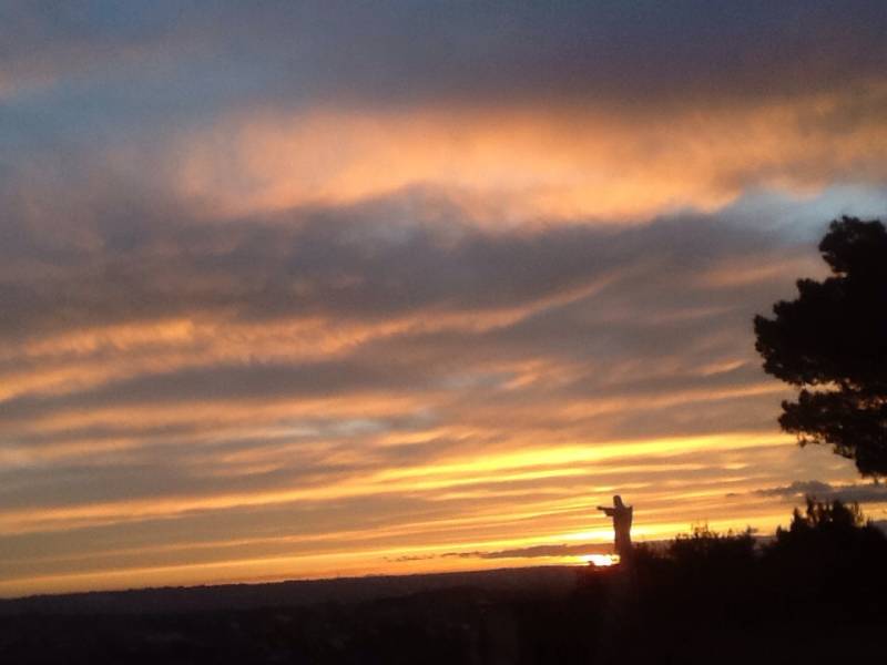 Tramonto in valle d'itria dall'istituto salesiani di cisternino