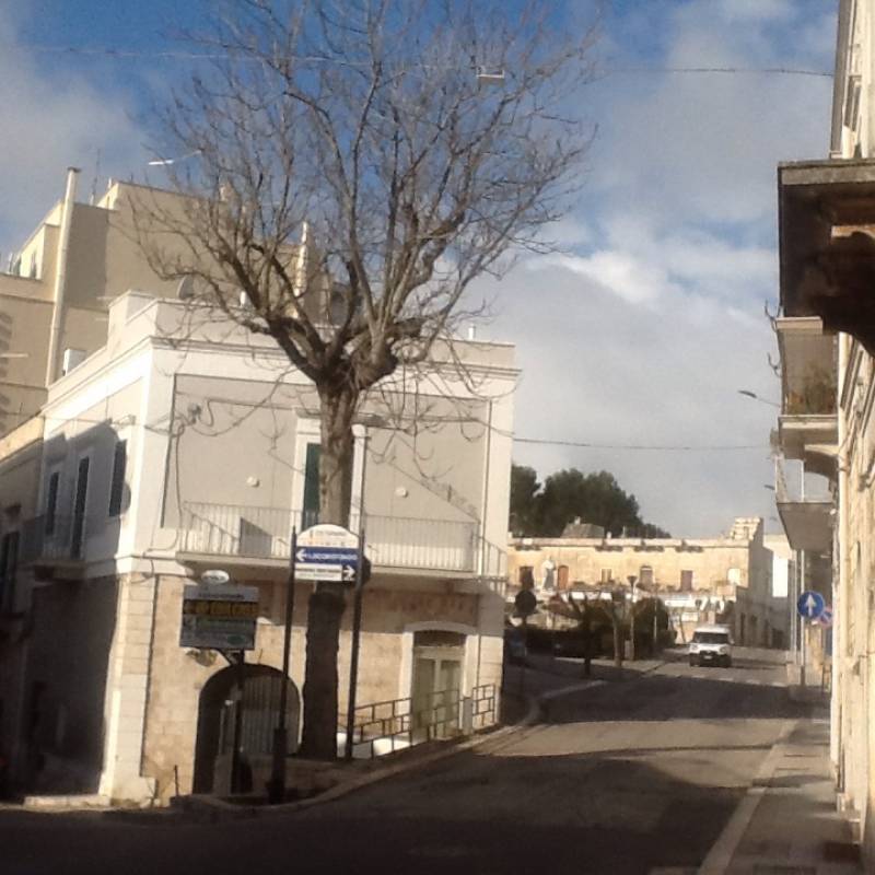 Piazza san giovanni bosco a cisternino