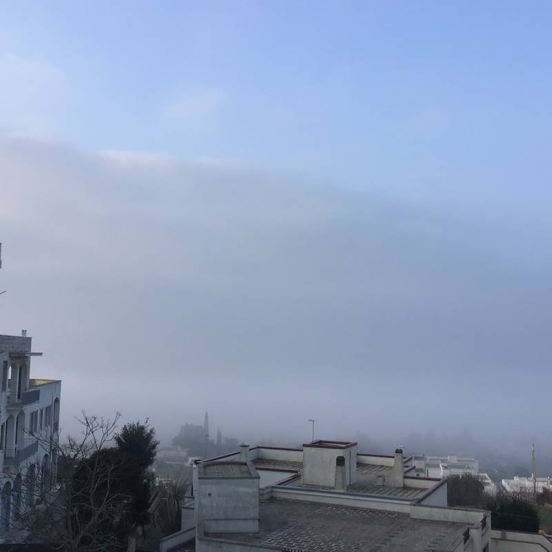 Nebbia in valle ditria a Cisternino