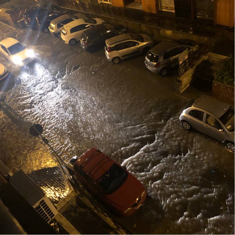 Fotosegnalazione di Napoli san carlo all'arena