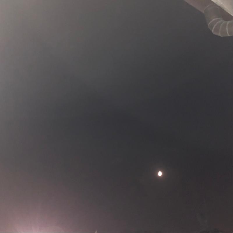 Ce' la luna e le stelle