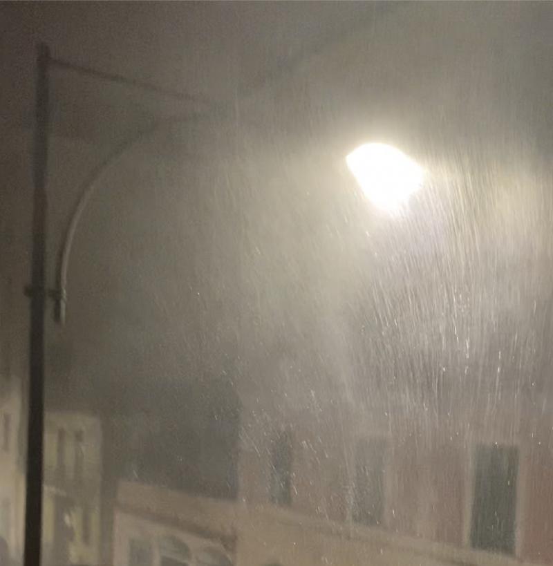 Lavagna domenica alle 4 del mattino