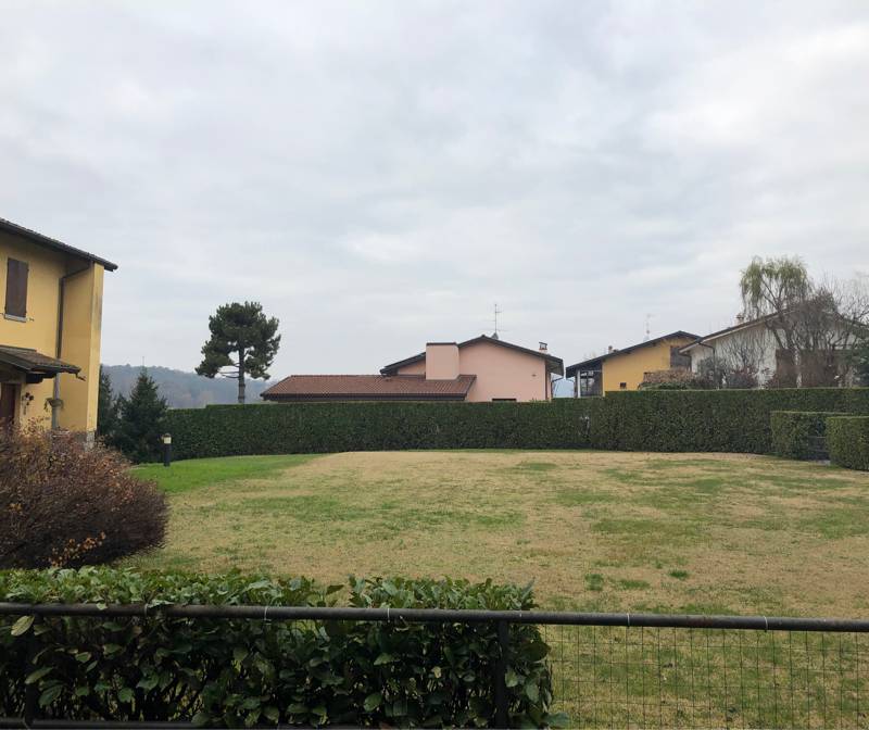 nuvoloso ma la temperatura e' abbastanza buona si sta bene