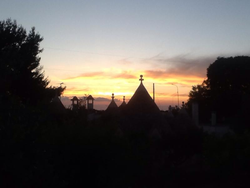 Alba a cisternino dalla contrada torre bacchetta