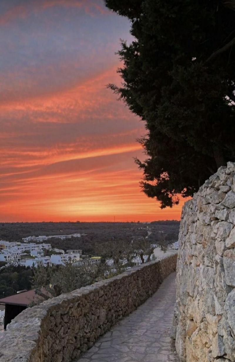 tramonto di aprile 2022