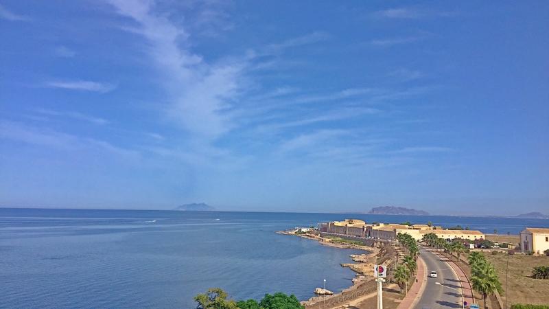 lungomare boeo con le isole egadi allorizzonte