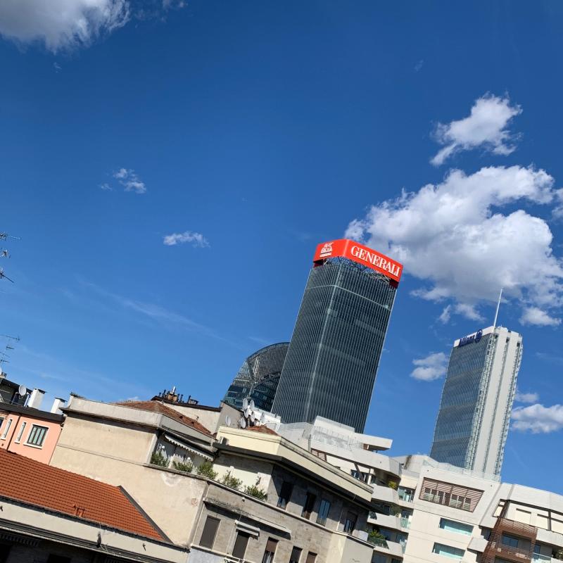 Sereno con nuvole_citylife milano