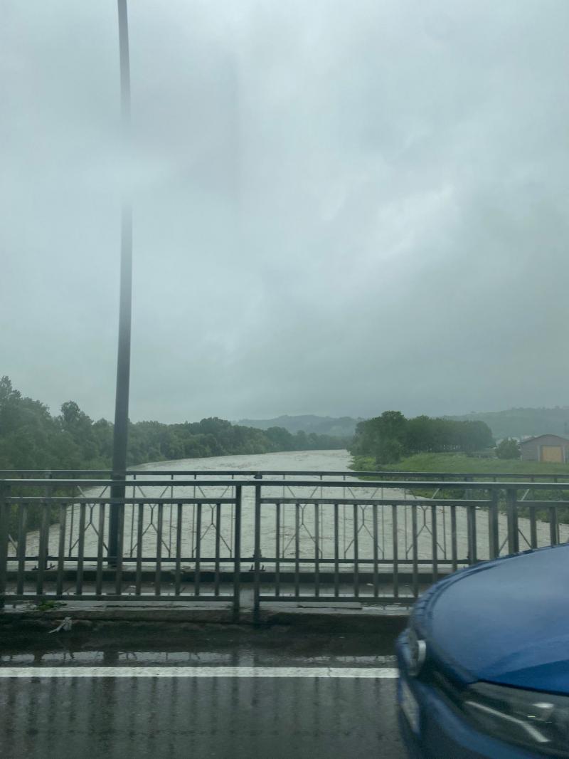 20 maggio. il tanaro sotto la pioggia