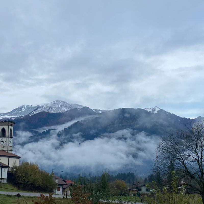San nicolo' e sulla sfondo monte zoncolan e tamai
