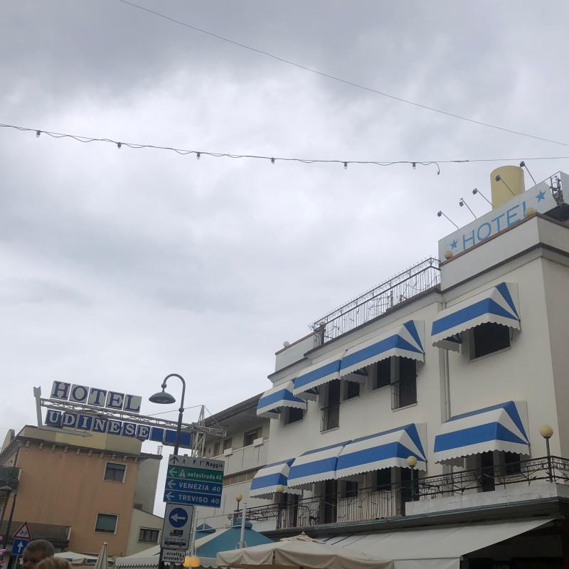 Tempo a Jesolo paese durante la festa dautunno