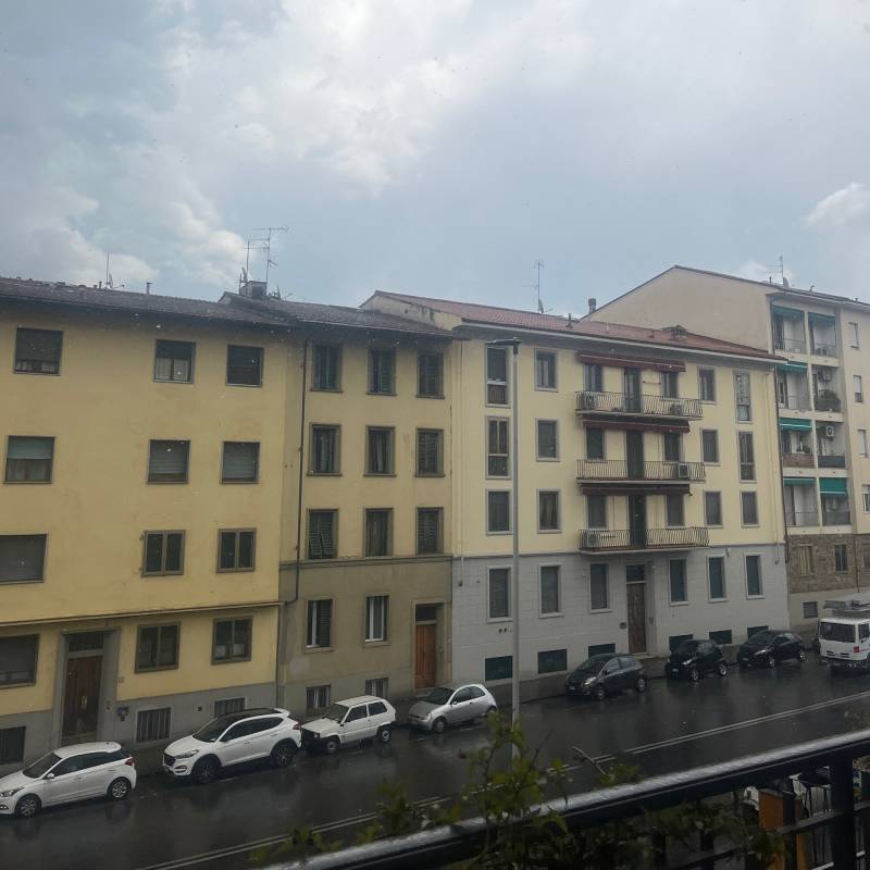 Pioggia forte firenze novoli