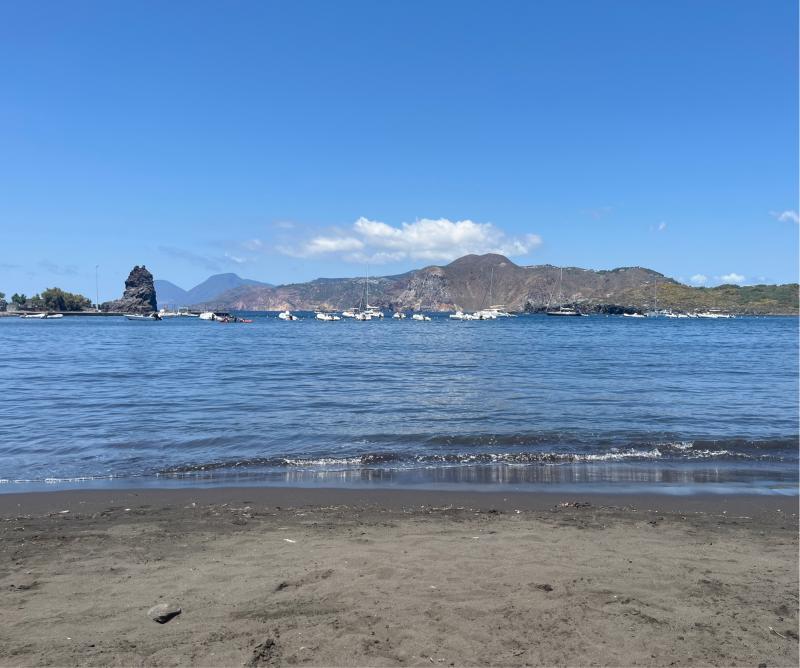 Spiaggia delle sabbie nere