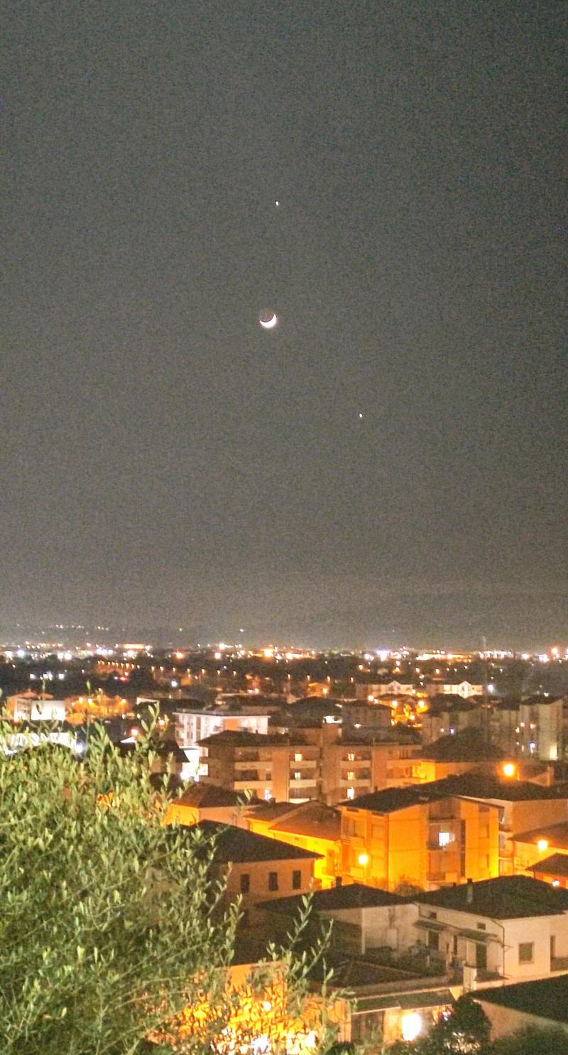 la luna dal poggio