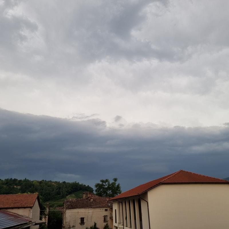 Vesime. tuoni e fulmini