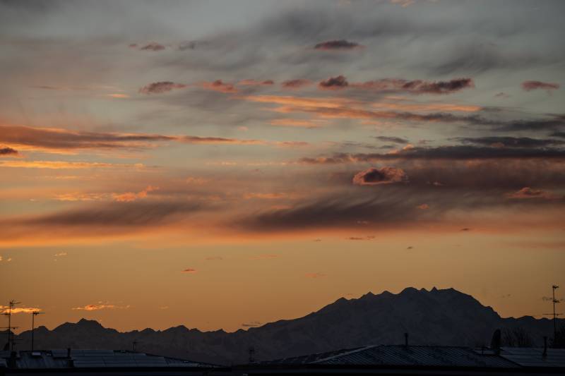 tramonto sul monte rosa del 01 aprile