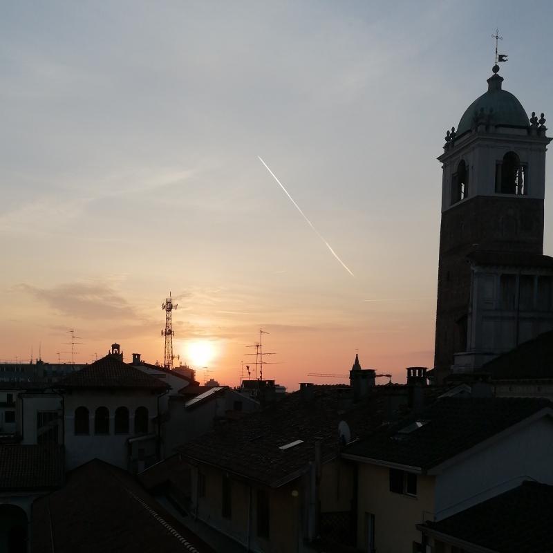 Il sole spunta