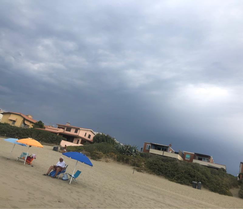 Pre temporale . grossa cellula grandinosa in arrivo' entro le 1100
