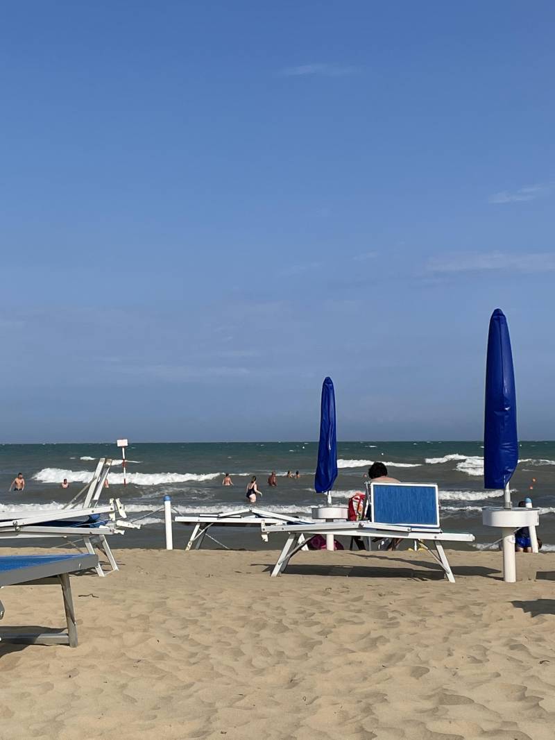 lignano riviera mare mosso