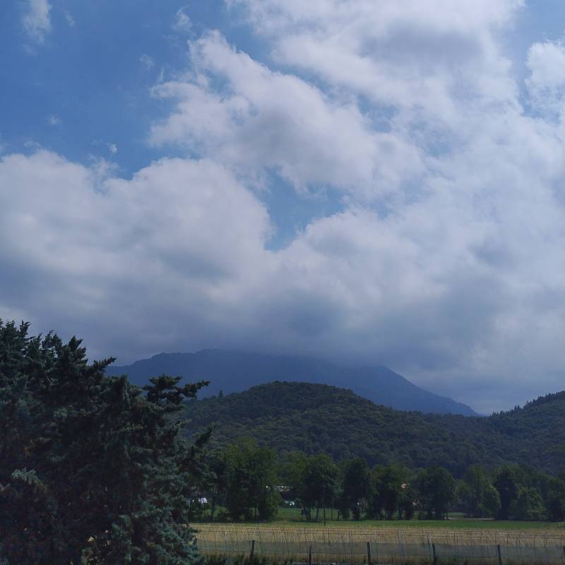 Un po' coperto ma giornata molto calda