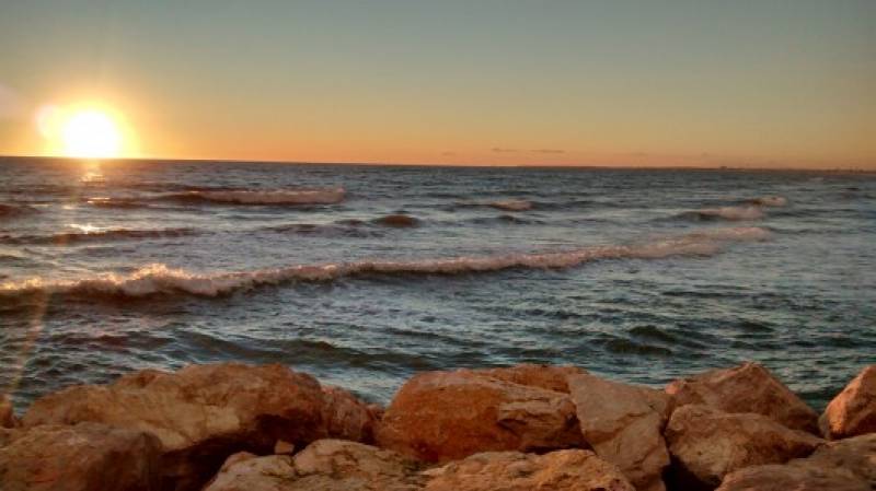 tramonto sul mare tra Latina e Sabaudia