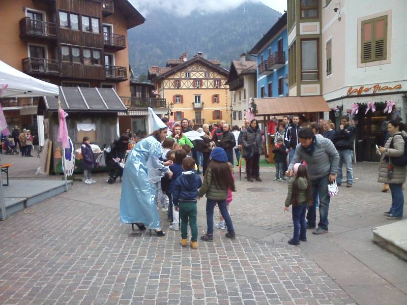 mercatino di Pasqua 2014