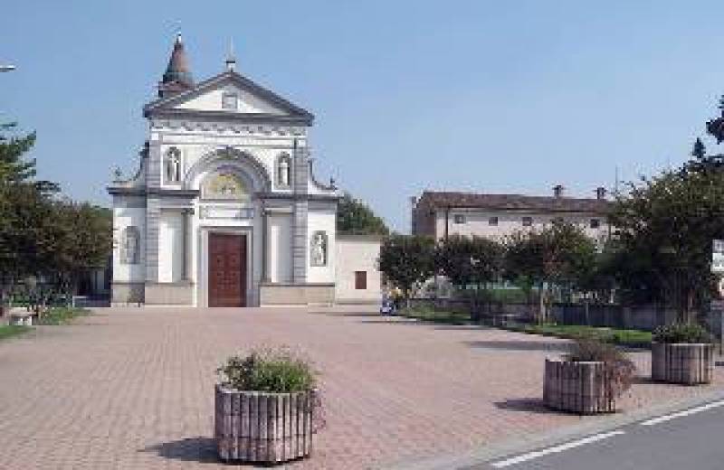 Piazzale della chiesa