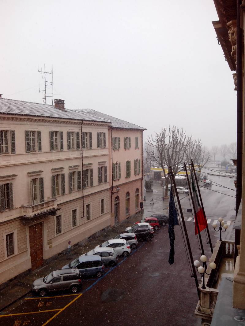 nevicata su via roma