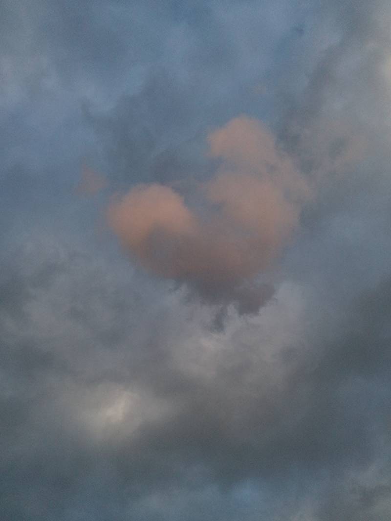 nube a forma di cuore