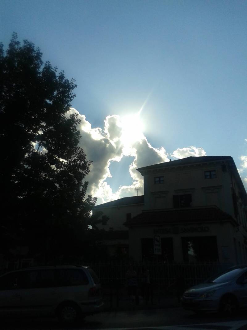 nuvole e sole
