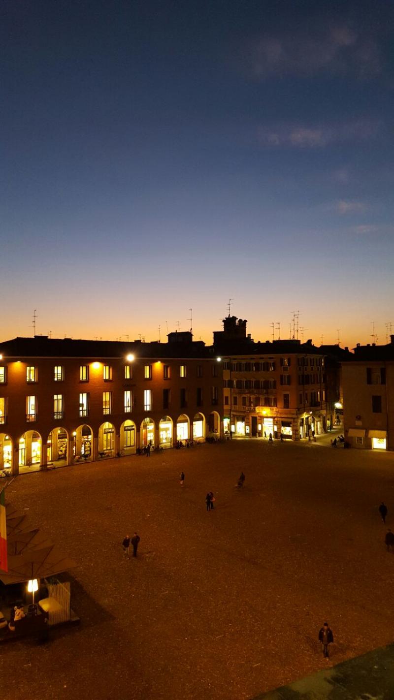 Piazza Grande al tramonto
