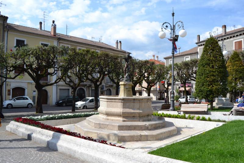 Piazza Leonardo Di Capua