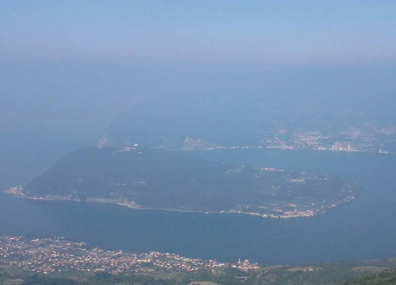 Montisola da punta almana