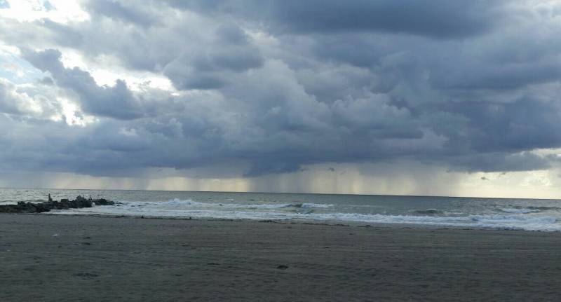 Pioggia nel mare di Licola