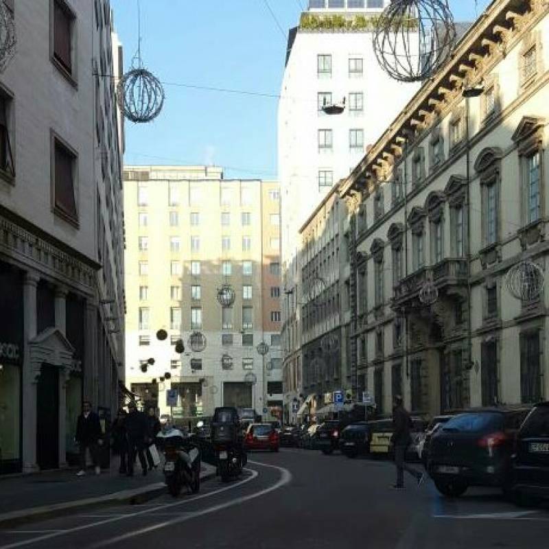 Fotosegnalazione di Milano porta vittoria