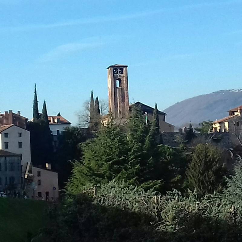 Vista del Castello Superiore o degli Ezzelini