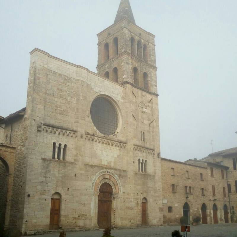basilica di Spoleto 26 12 2016