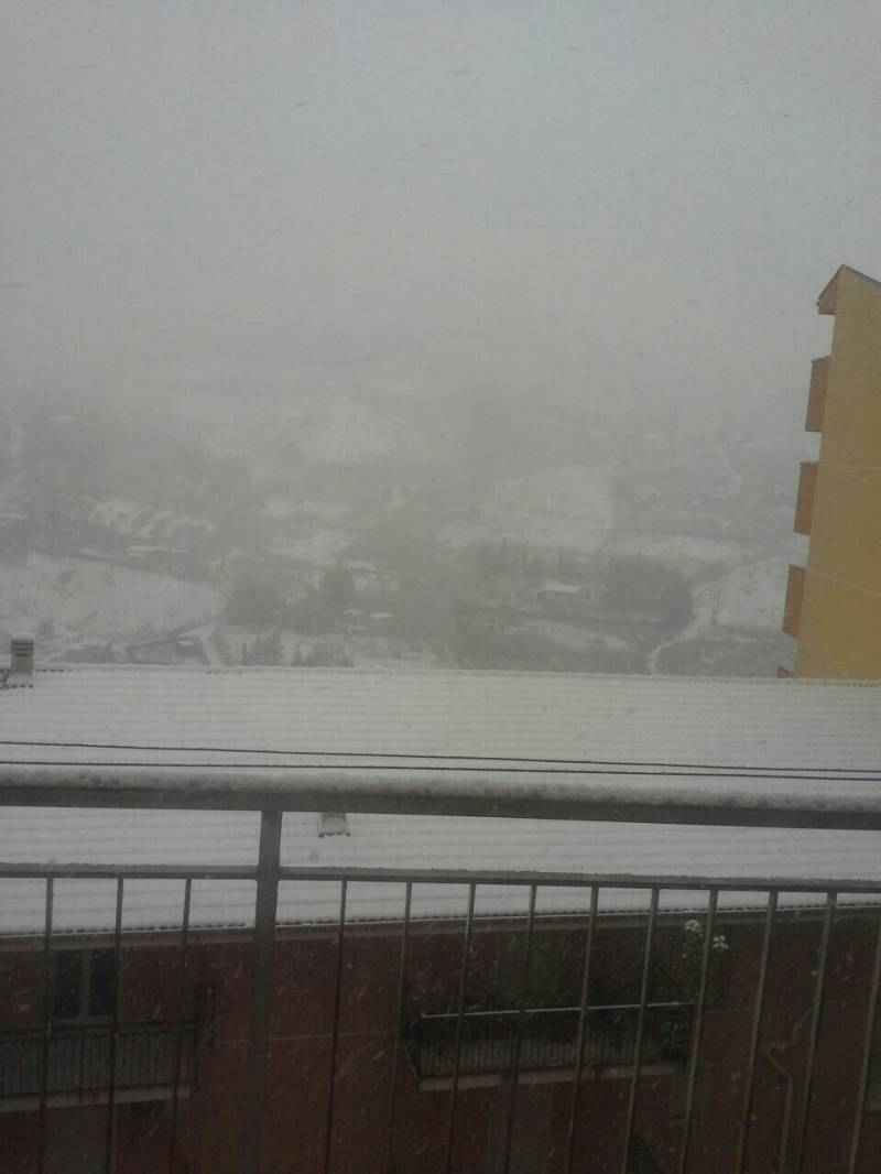 continua a nevicare a Monreale