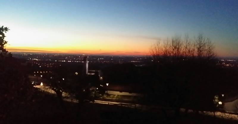 alba dal balcone del Friuli
