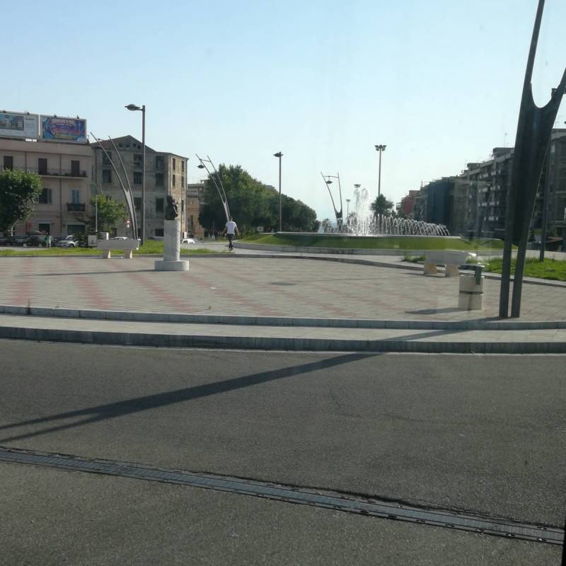 Reggio calabria piazza mino reitano 