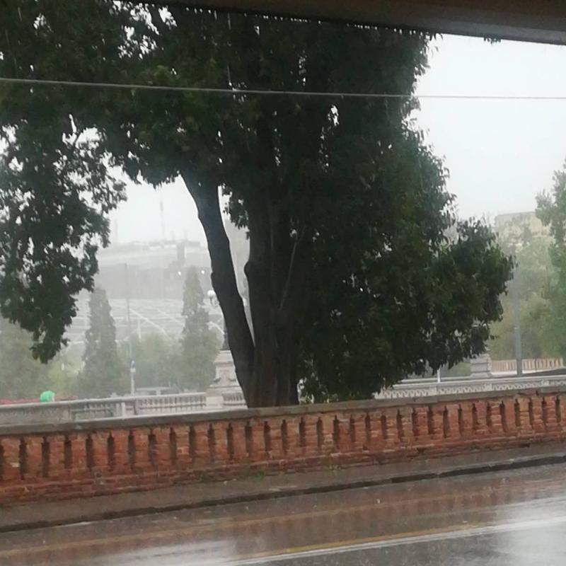 Temporale a padova ma per ora solo vento