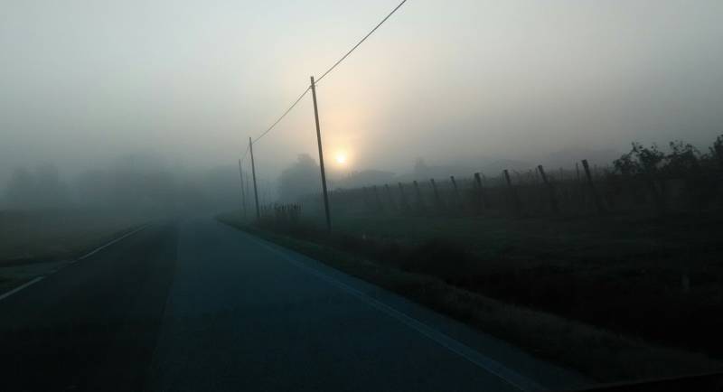 Il sole e la nebbia