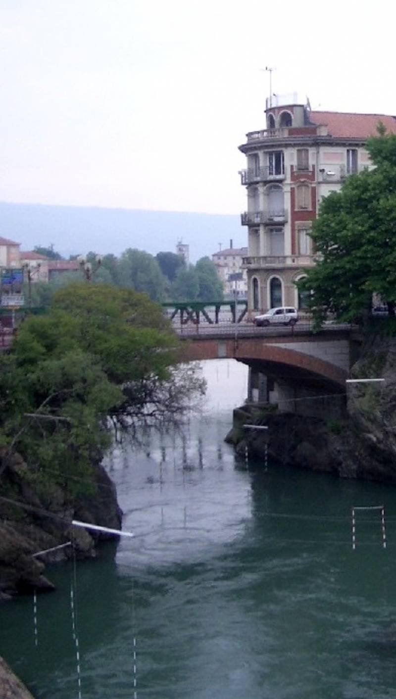 Ponte vecchio ivrea