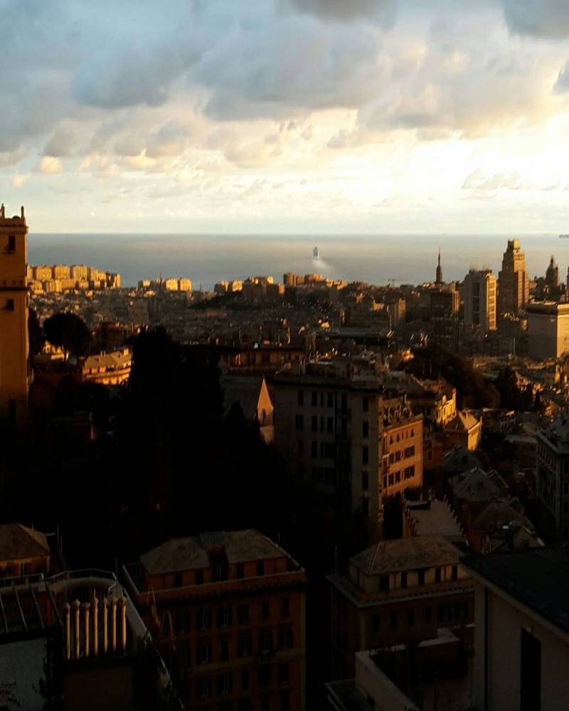 Genova centro vista dalle alture