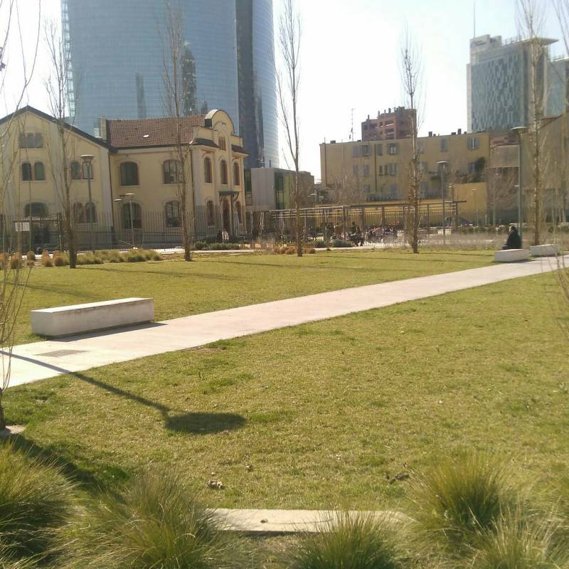 Fotosegnalazione di Milano porta garibaldi