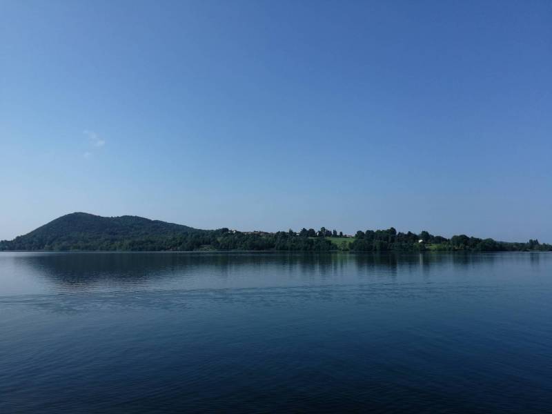 Lago di monate