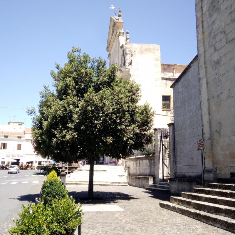 Piazza chiesa s.pietro