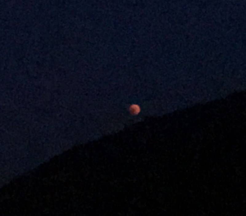 Eclissi di luna - rossa