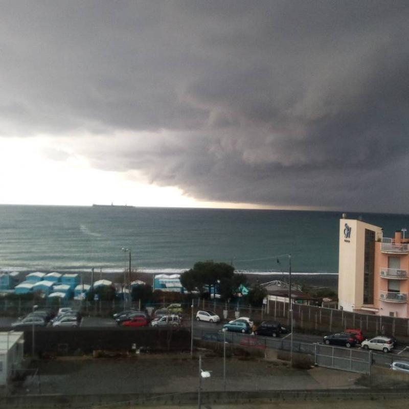 Fotosegnalazione di Genova voltri