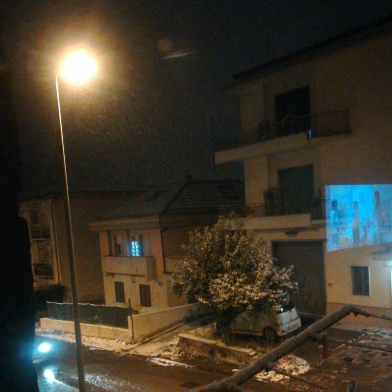 Benevento nevica ancora
